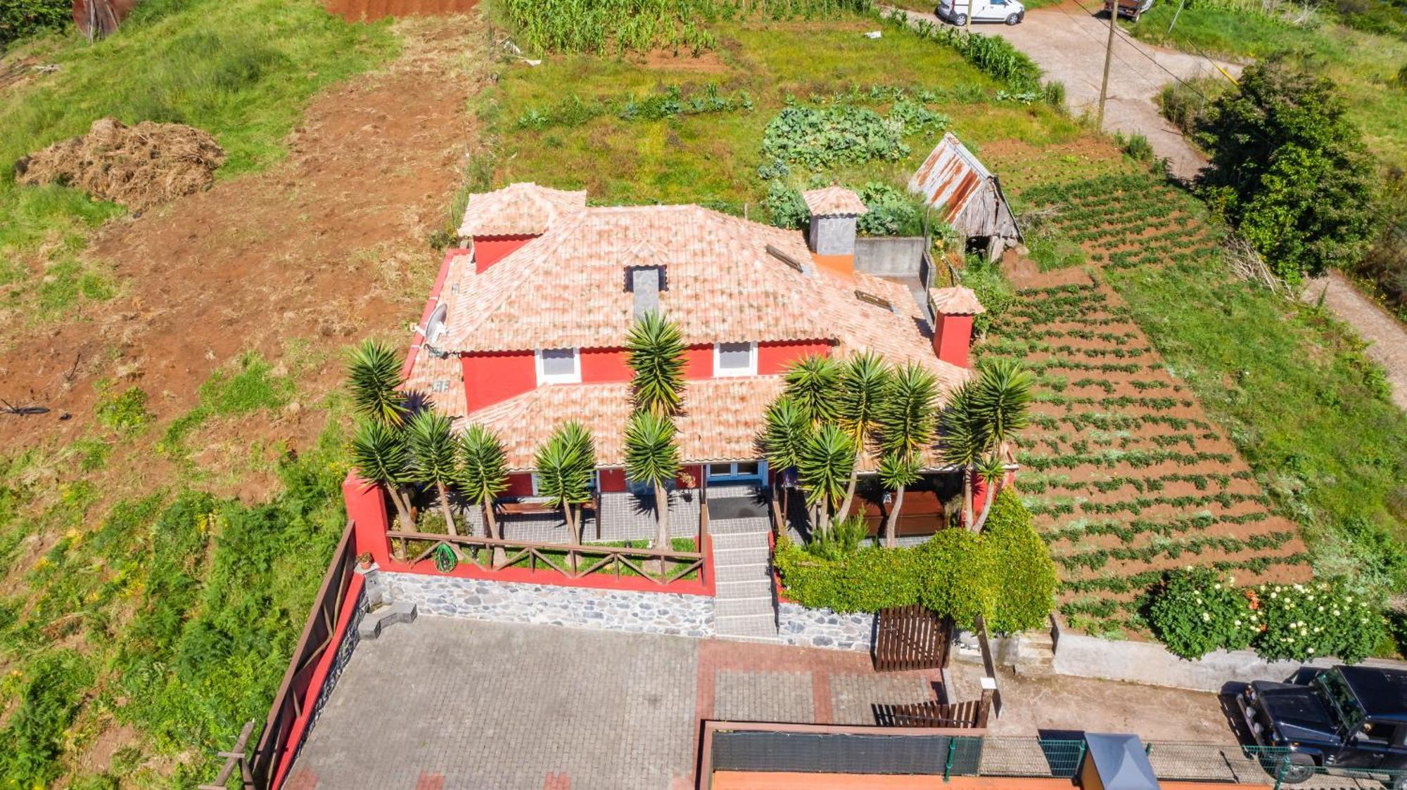 Sao Jorge Cottage - By Wehost Santana  Eksteriør billede